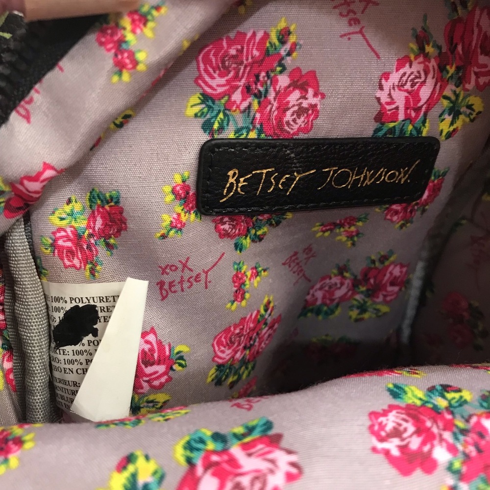 Betsey Johnson small dog backpack - Picture 9 of 11